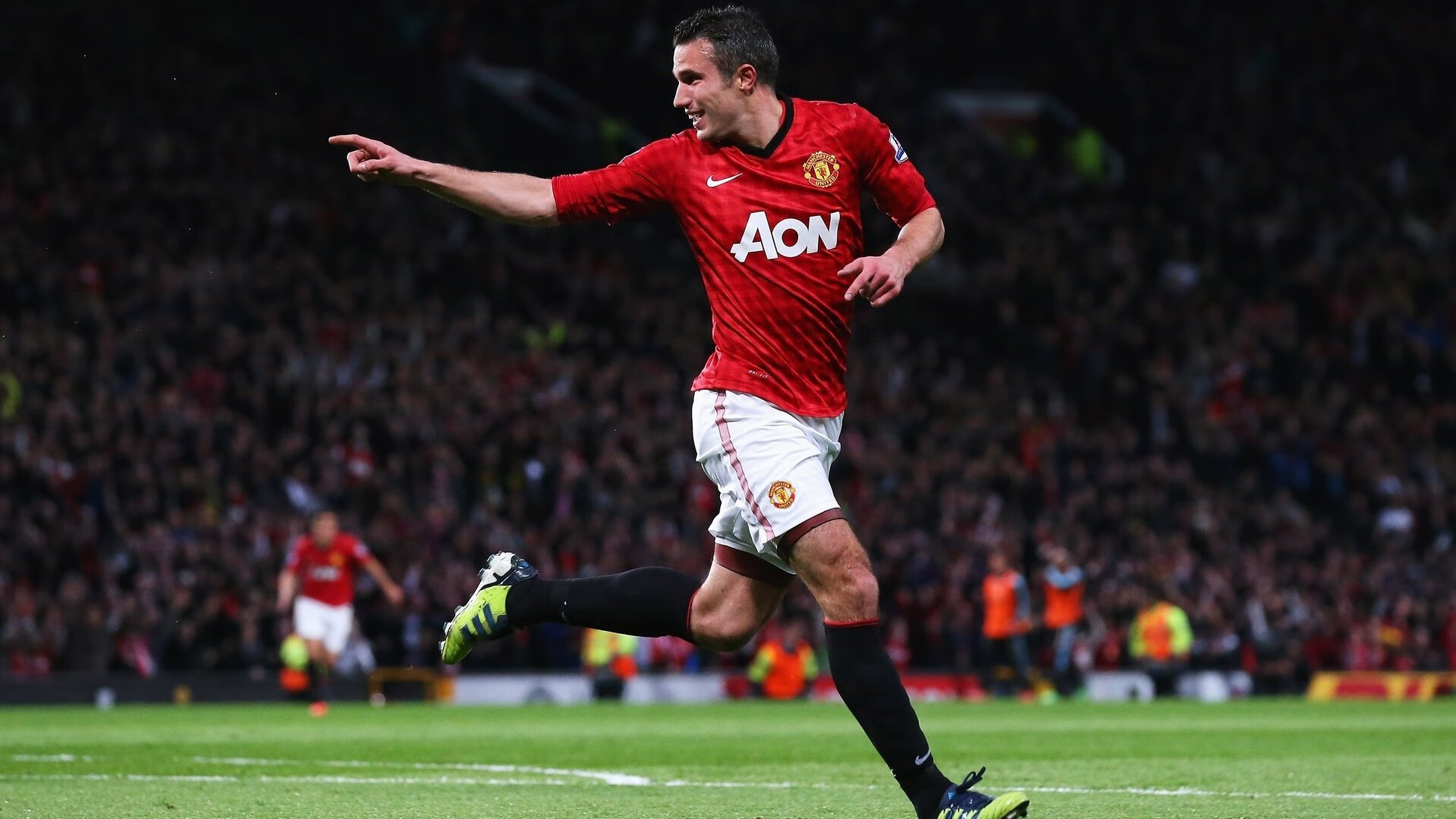 媒体合作：赛事方与直播平台联合推出深度幕后报道，赛事媒介是做什么的