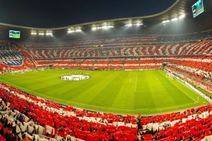 爱游戏大厅-28岁拉什福德6球7助攻，降薪才能留巴萨，愿意放弃32.5万镑周薪吗，拉什福德几号球衣