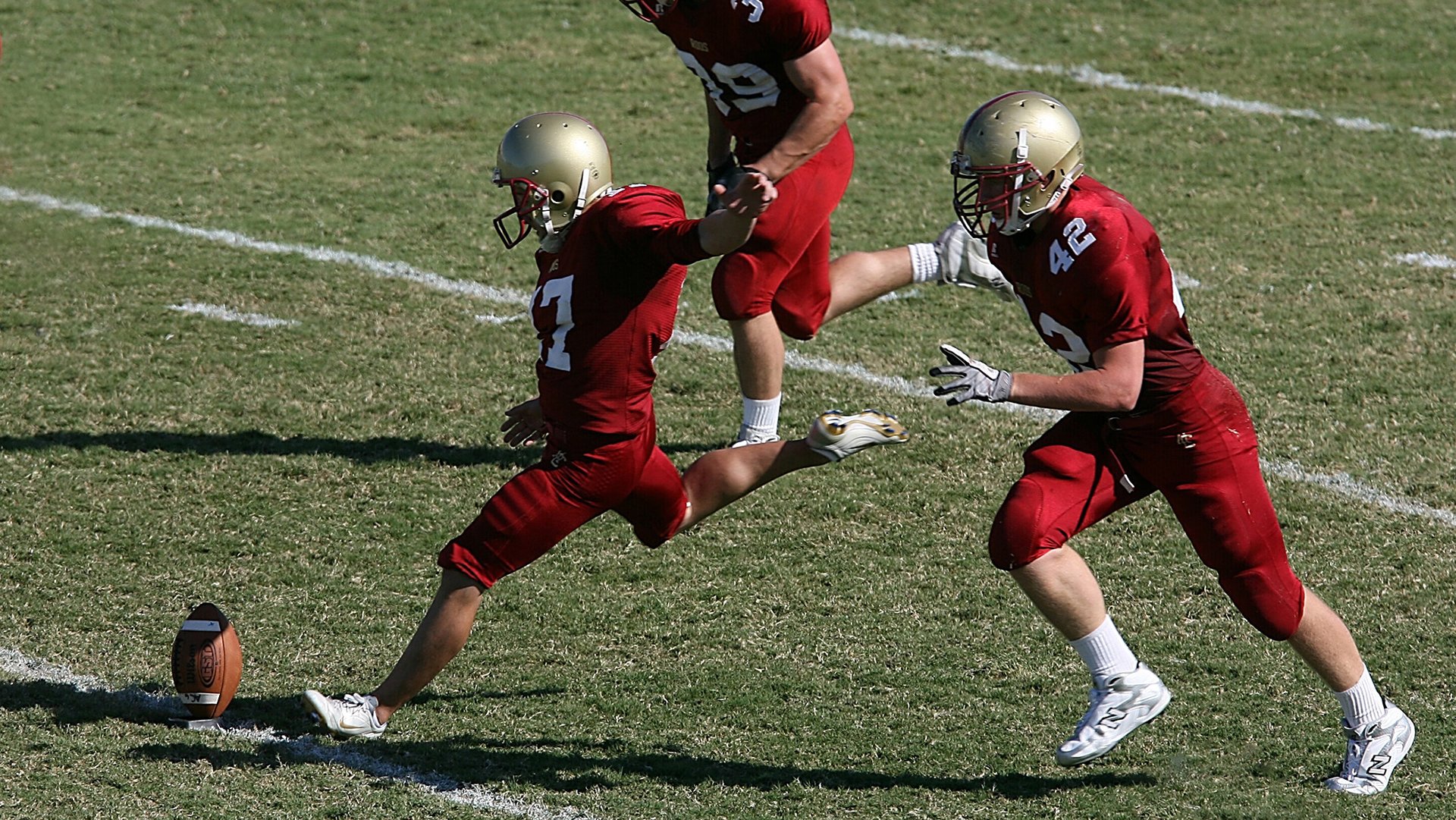 女篮姑娘用汗水证明一切——奋斗中的坚韧与荣耀